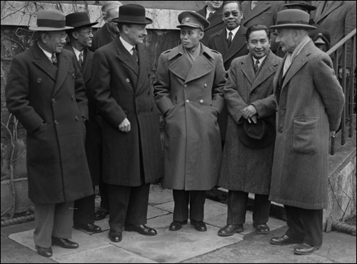 General Aung San and Clement Attlee in the center of photo, January 1947