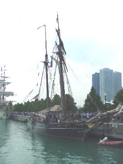 image of Amistad in port 2