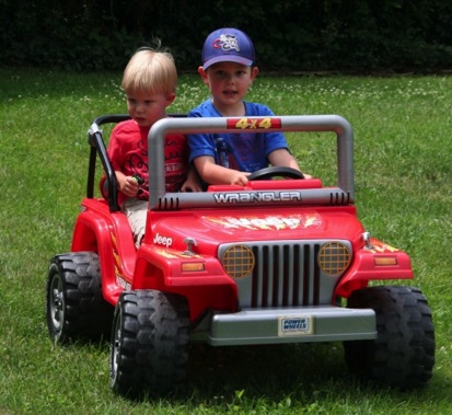 Jack was wired to park his jeep in the garage.