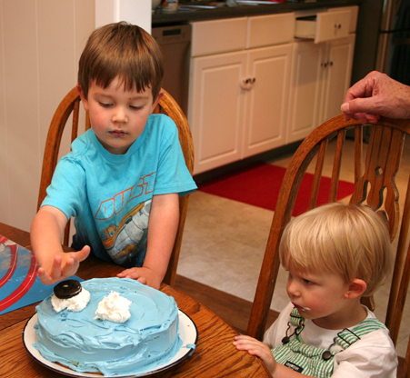 Jack puts in Cookie Monster's pupil.