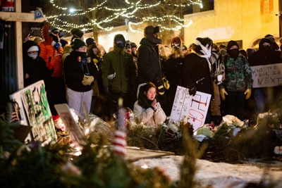 Minnesotans mourn Alex Pretti's killing.