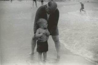 Al with his grandfather at the beach