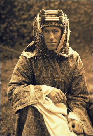 Description: https://jrbenjamin.files.wordpress.com/2014/09/t-e-lawrence.jpg