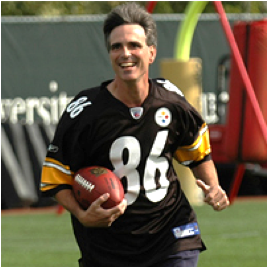 Pausch practicing as a wide receiver